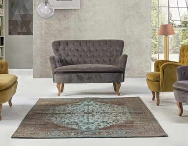 Welurowa sofa do salonu - pomysł na designerskie wyposażenie domu Welurowa sofa do salonu - pomysł na designerskie wyposażenie domu