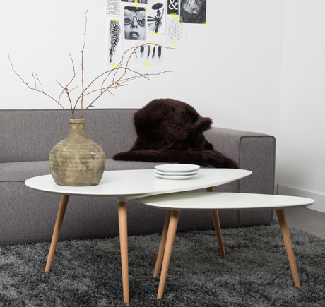 Ława do salonu – stylowa oraz funkcjonalna